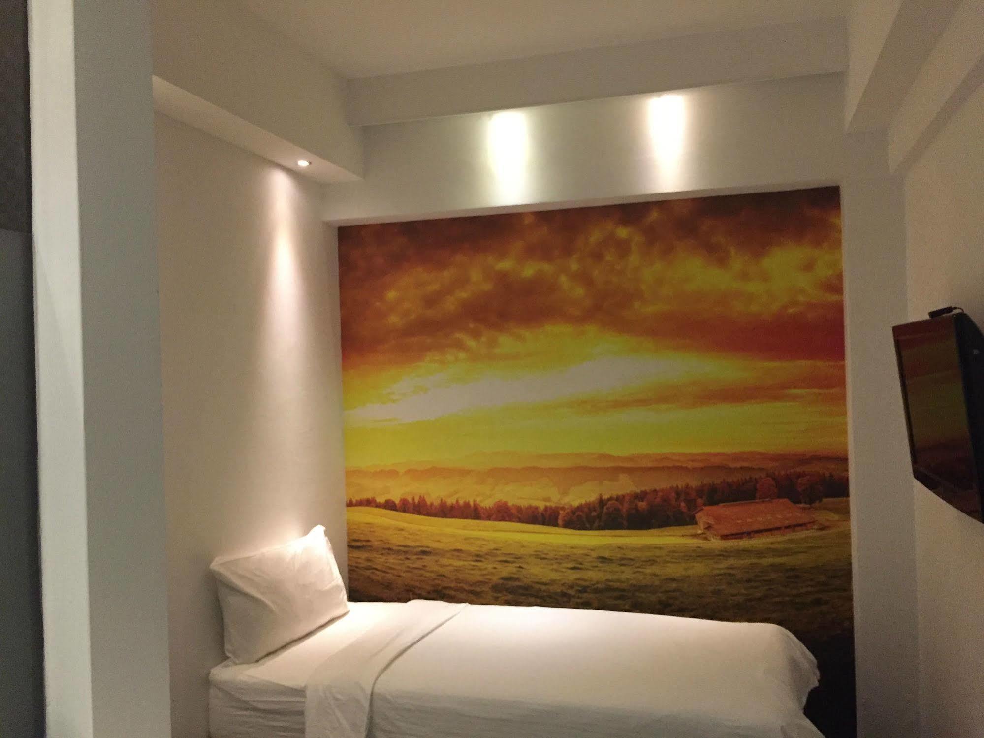 Moon 23 Hotel Singapore Bagian luar foto
